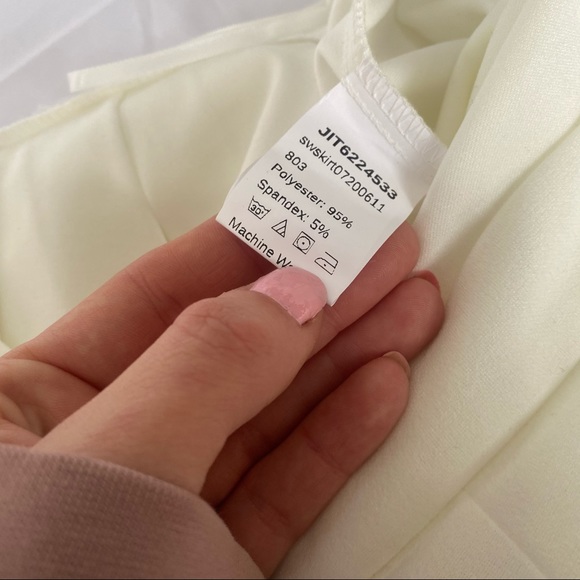 Skirt - Picture 3 of 6